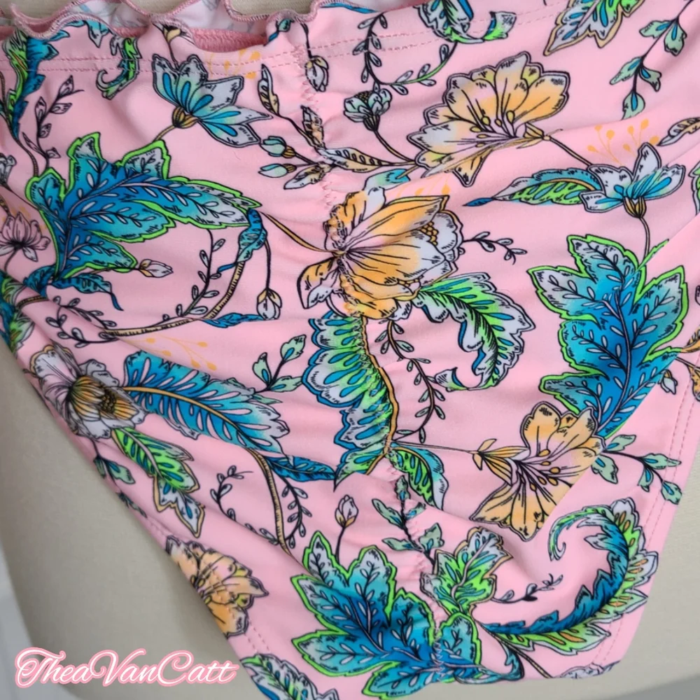 No boundaries pink floral vintage style ruffles ruched butt 2 pieces bikini set - Picture 7 of 10